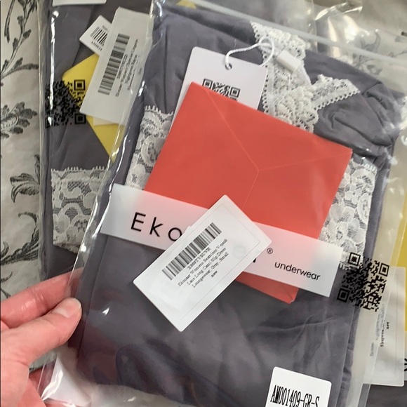 Grey Nightgown - Picture 7 of 9